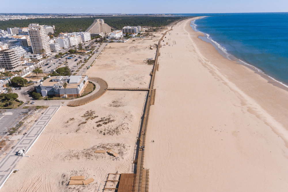 Hotel Navegadores 4* em Monte Gordo, a 400 metros da Praia