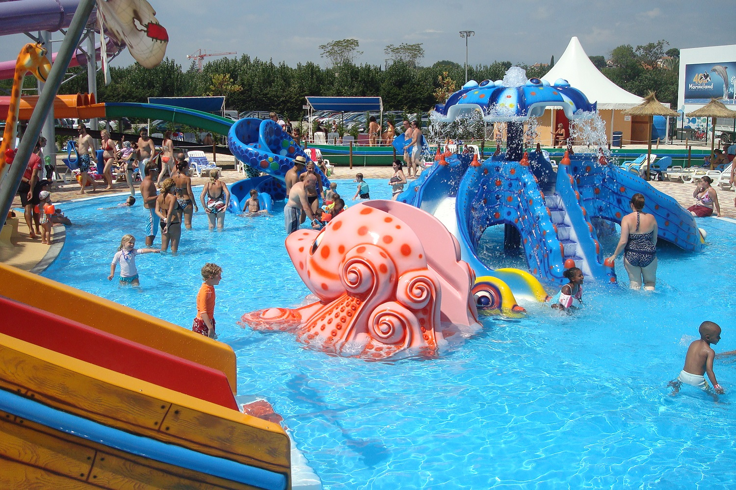 hyper aqualand
